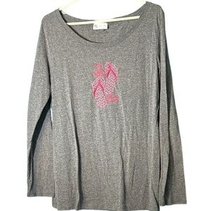 Women's Gray Long Sleeve Tee with Pink Flip-Flop Design